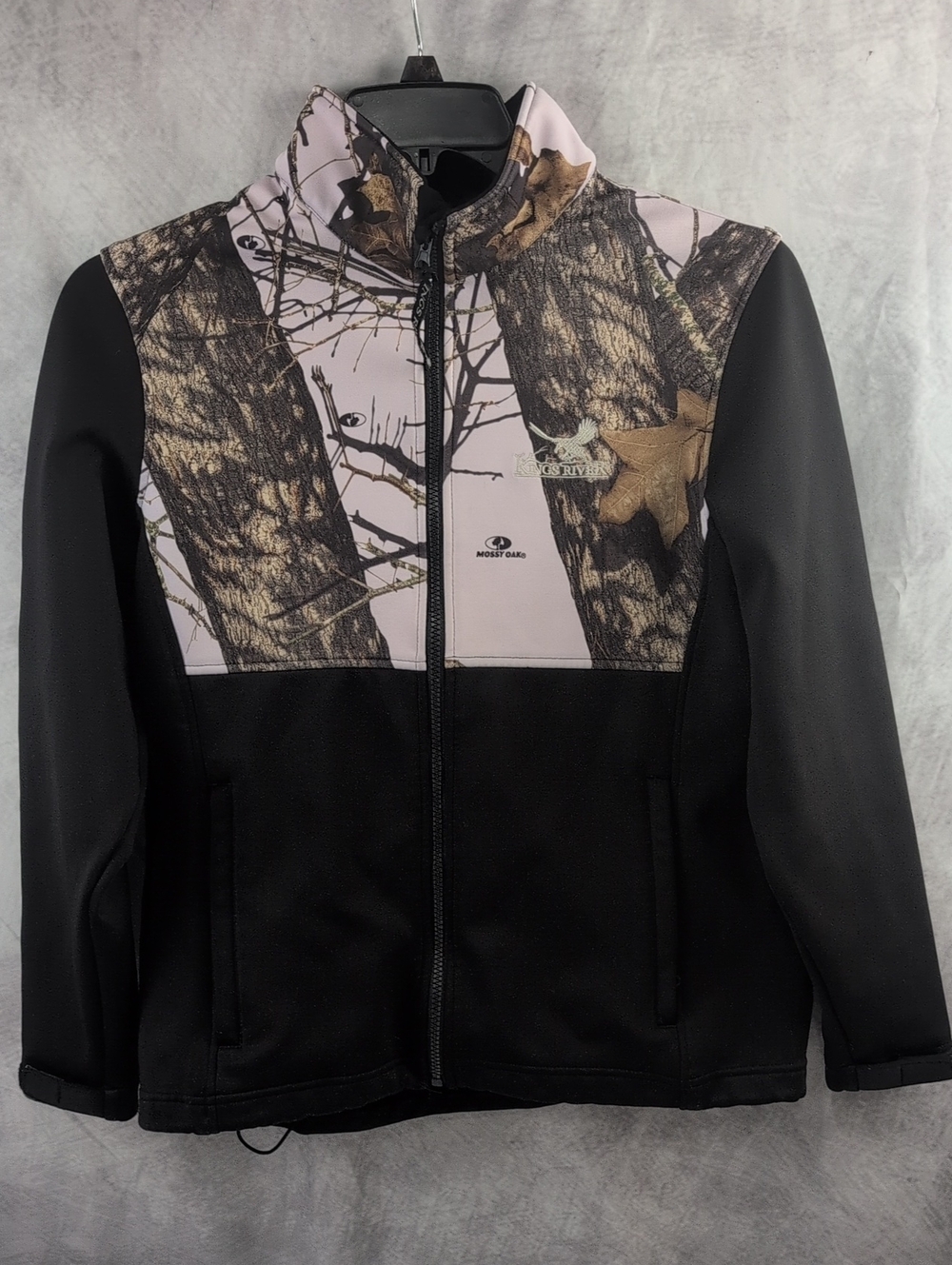 Title: Kings River Mossy Oak Camo Softshell Fleece-Lined Jacket - Size Medium

​